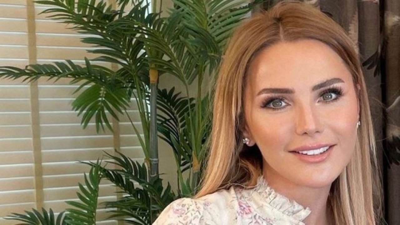 Sunucu Ece Erken doğal gaz faturasını görünce başından kaynar sular döküldü! “Ya hayırdır…”