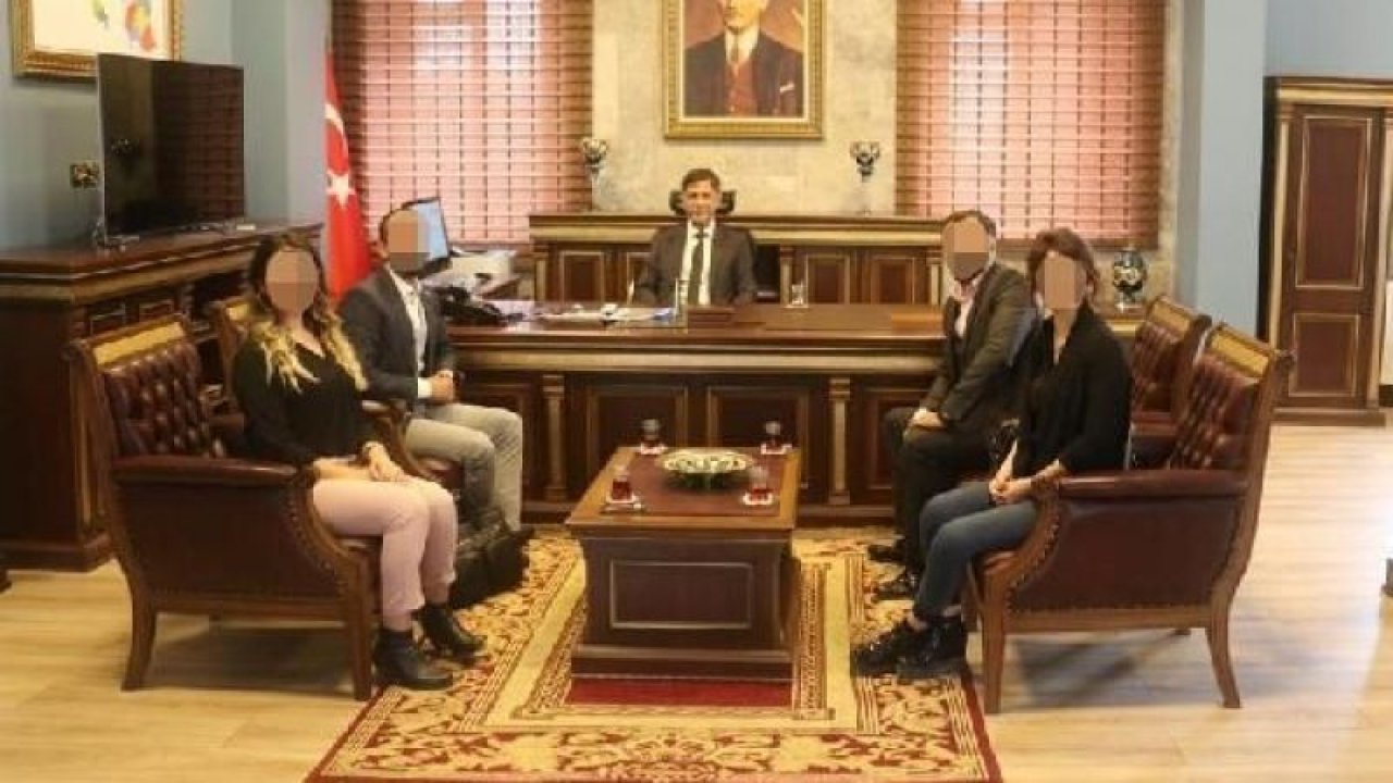 Sahte psikolog Eren Ersoy kimdir? Sahte diplomayla yıllarca hastalarını kandıran Eren Ersoy vali ve kaymakamı makamında ziyaret etmiş!