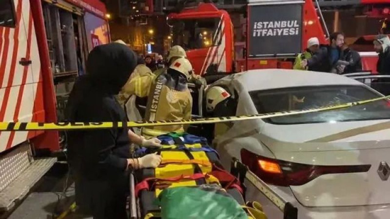 Zeytinburnu’nda tramvay ile otomobil birbirine girdi! Seferler durdu! Can pazarı yaşandı