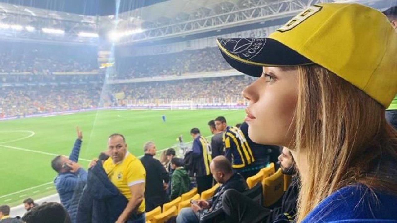 Afra Saraçoğlu’nun Fenerbahçe paylaşımı gündem oldu! “Bari sen yüzümüzü güldürseydin!”