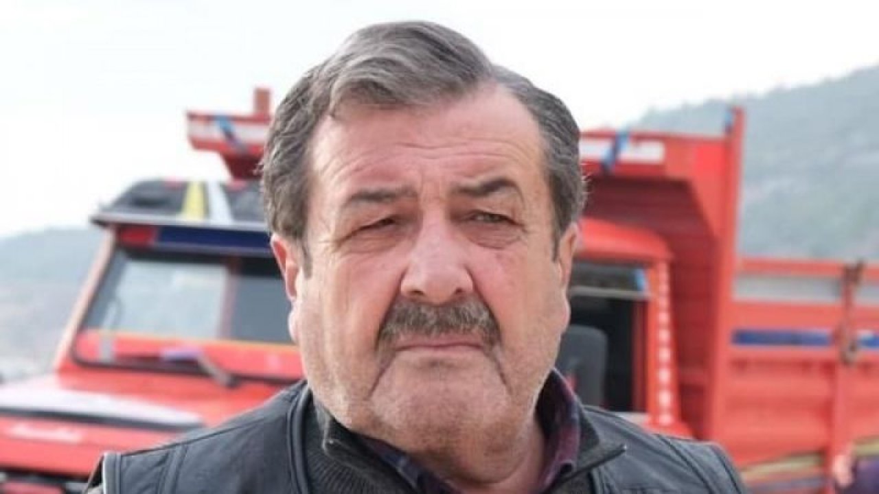 Ünlü oyuncu Tarık Papuççuoğlu’ndan olay itiraf!  “Karımdan boşanma sebebim, genç bir kadına aşık olmam!”