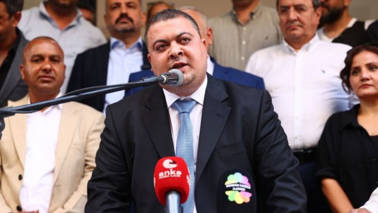 İZMİR’DE YAŞAYAN ROMANLARDAN KEMAL KILIÇDAROĞLU’NA DESTEK: “BAHARIN MİLLET İTTİFAKI’YLA GELECEĞİNE İNANIYORUZ”