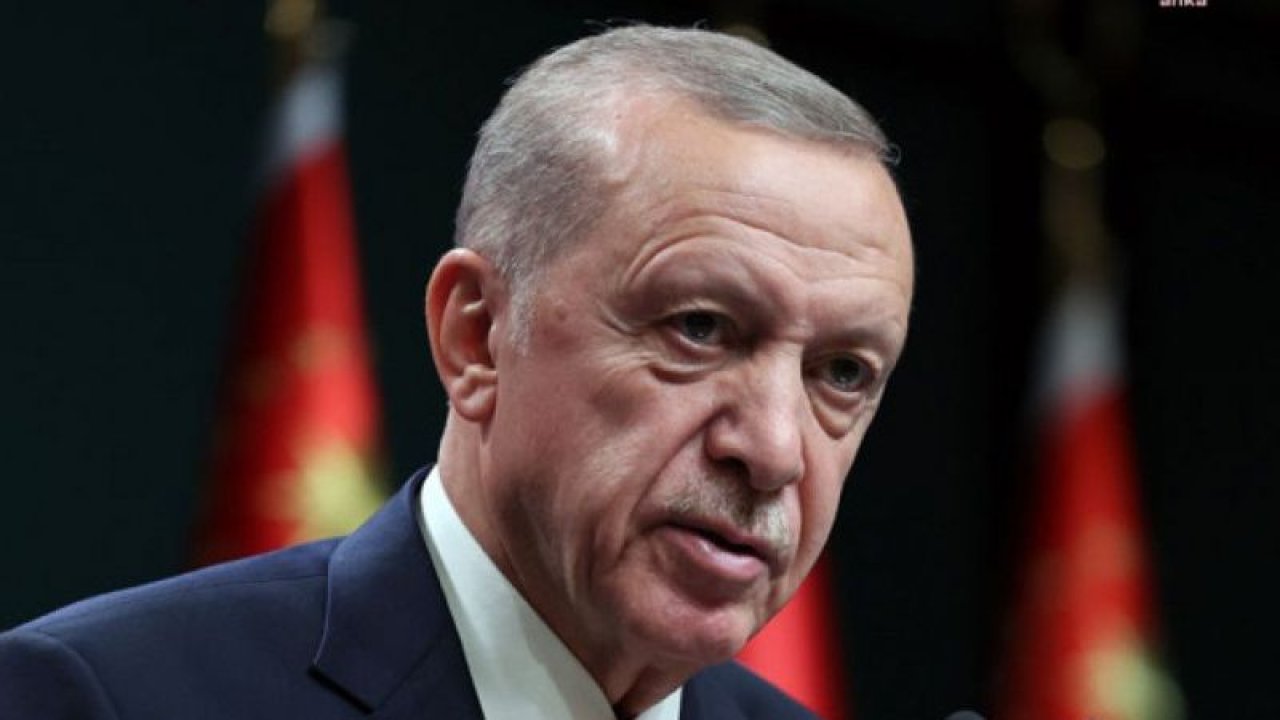 ERDOĞAN: “ASGARİ ÜCRET KOMİSYONUMUZ GÖRÜŞMELERE BAŞLADI. GÖRÜŞMELER YAPICI BİR ZEMİNDE İLERLİYOR. TÜM TARAFLARIN İÇİNE SİNECEK HAYIRLI BİR GELİŞMEYLE SONUÇLANACAĞINA İNANIYORUM”