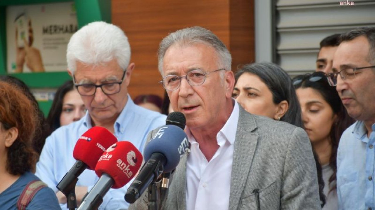 İZMİR BARO BAŞKANI YILMAZ: “EĞER SİZ ANAYASAYA UYGUN HAREKET EDECEK İSENİZ CAN ATALAY’I BİR AN ÖNCE SERBEST BIRAKMALIYDINIZ. ÇÜNKÜ ANAYASAL BİR HÜKÜM VAR”