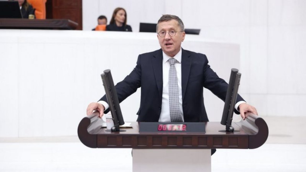 LÜTFÜ TÜRKKAN: HASAN KÜÇÜK’ÜN YUNANİSTAN’A GİRİŞ İZNİ VERİLMEYEREK TÜRKİYE’YE GERİ ÇEVRİLMESİ İLE İLGİLİ DIŞİŞLERİ BAKANLIĞI HERHANGİ BİR GİRİŞİMDE BULUNACAK MIDIR?