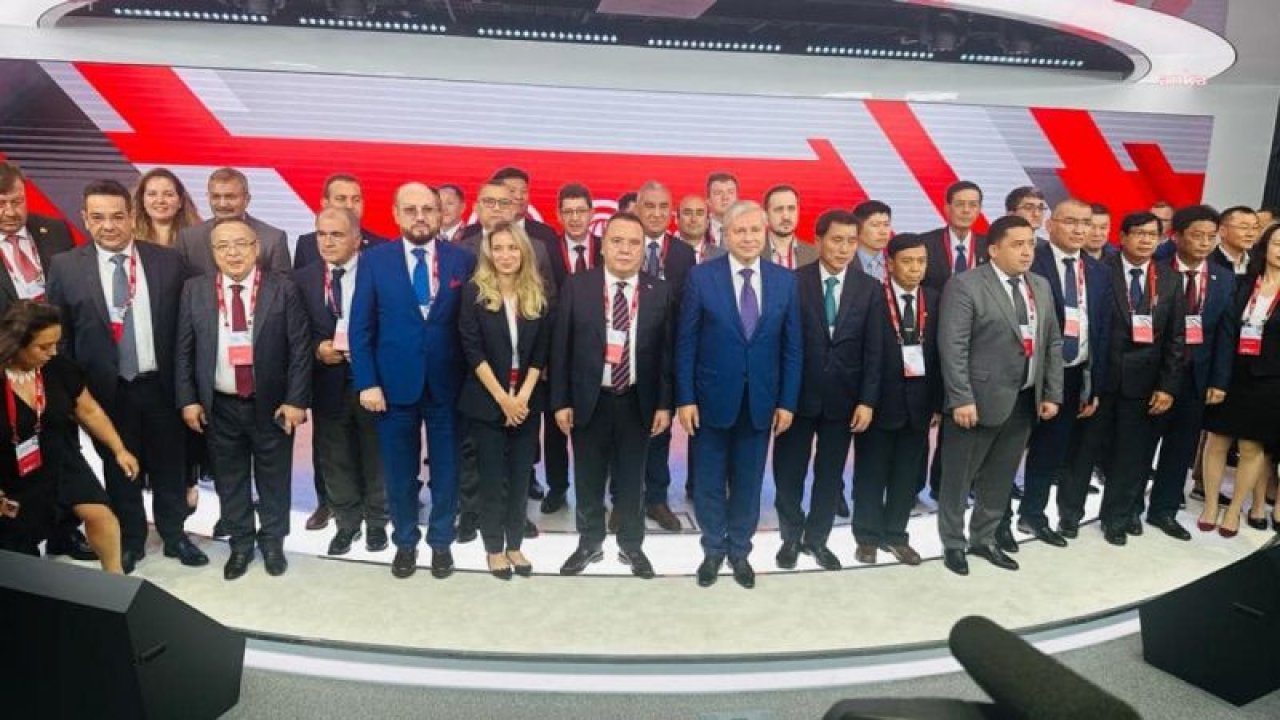 ANTALYA BÜYÜKŞEHİR BELEDİYE BAŞKANI BÖCEK, MOSKOVA’DA