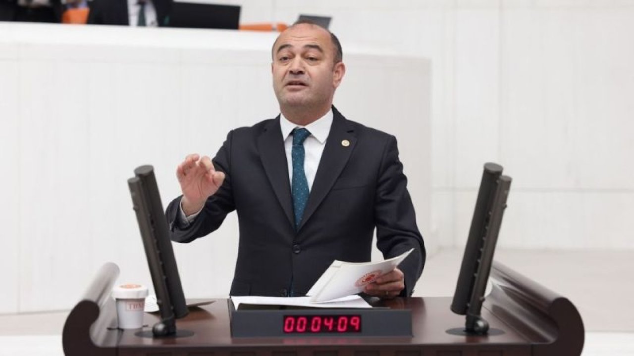 ÖZGÜR KARABAT’TAN BAKAN ŞİMŞEK’E: “SARAY’IN KİRLİ PLANLARINI UYGULAYAN İNSAN OLARAK TARİHE GEÇME! GİTTİĞİN YOL, YOL DEĞİL. ELBET HESABI SORULUR”