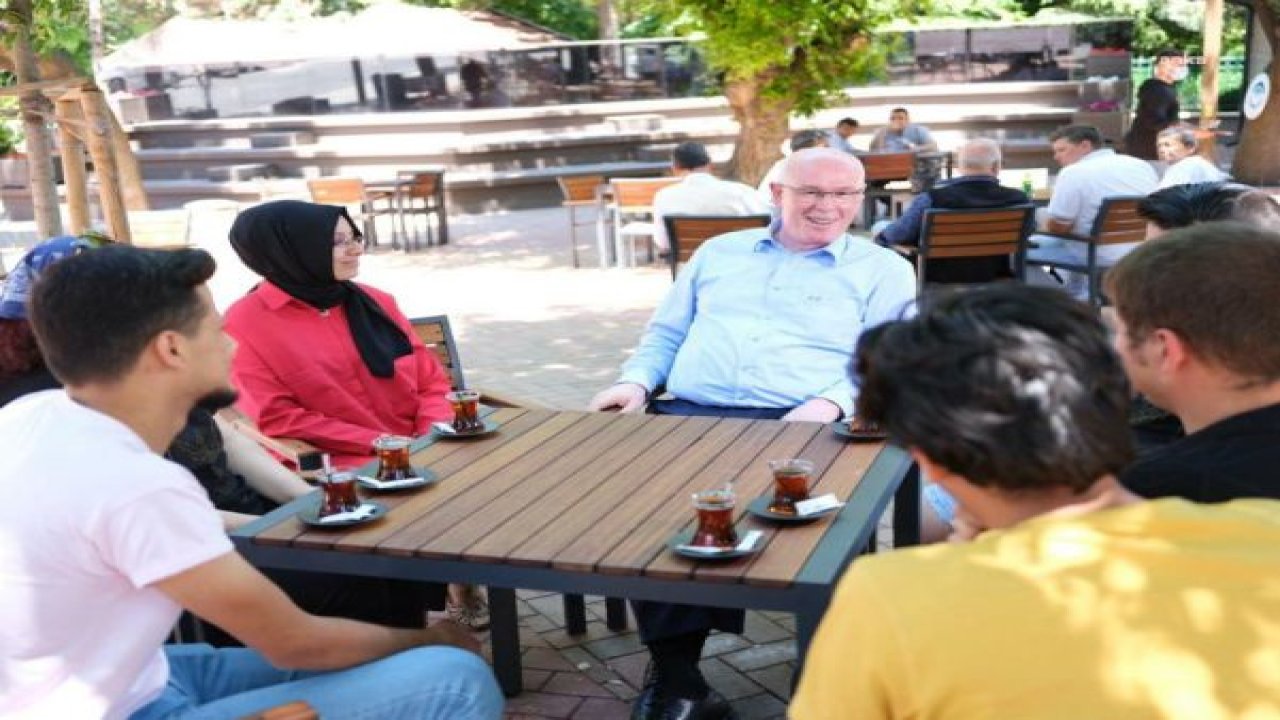 ODUNPAZARI BELEDİYE BAŞKANI KAZIM KURT: “GELECEĞİ GENÇLERLE İNŞA EDİYORUZ”