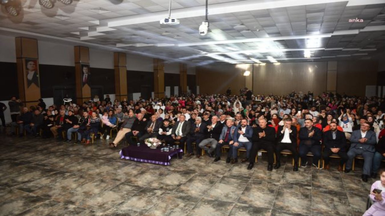ESENYURT BELEDİYESİ’NİN DÜZENLEDİĞİ 2. KARDEŞ KÜLTÜRLER FESTİVALİ’NDE EKİN UZUNLAR’DAN KEMENÇE RESİTALİ