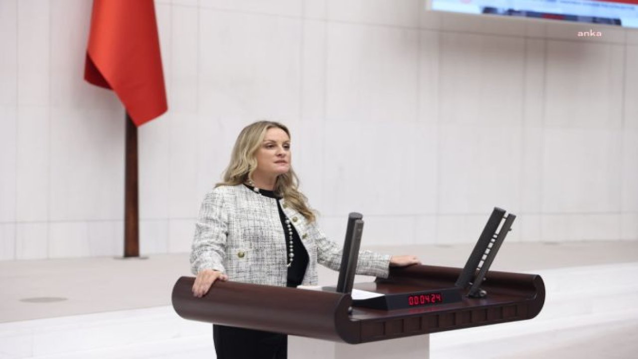 DEVA PARTİLİ SEDA KAYA ÖSEN: “KARŞIYAKA STADYUMU’NUN TAMAMLANARAK HİZMETE AÇILMASI KARŞIYAKA’NIN VE İZMİR’İN SPORTİF BAŞARISI İÇİN SON DERECE ELZEMDİR”