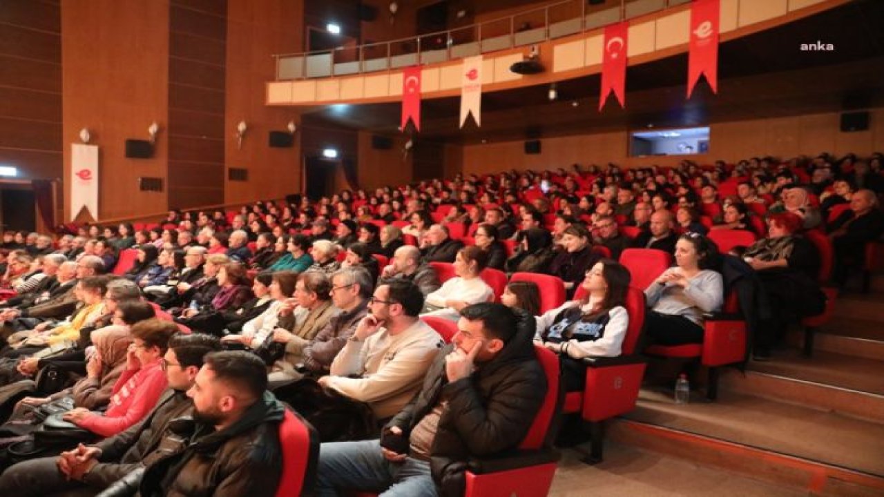 ‘HAMDİ’NİN İŞLERİ’ ORTA OYUNU, EFELERLİ TİYATROSEVERLERLE BULUŞTU