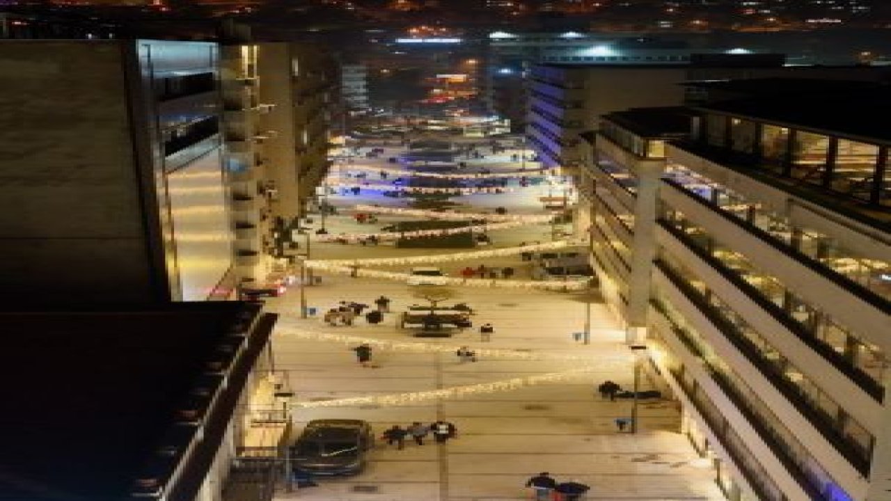 KEMERALTI’NIN TARİHİ CADDESİNE FERAHLATAN DOKUNUŞ