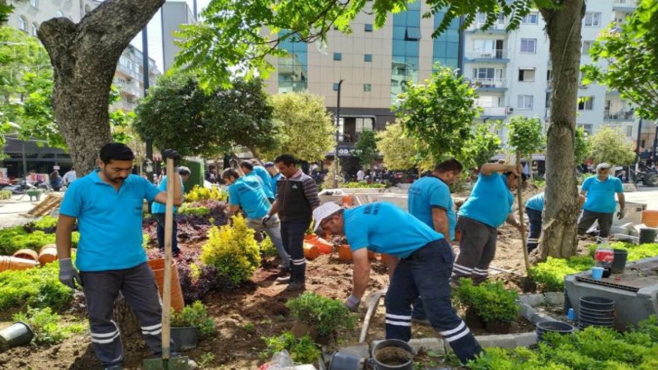 BORNOVA’DA PARKLAR YENİLENİYOR