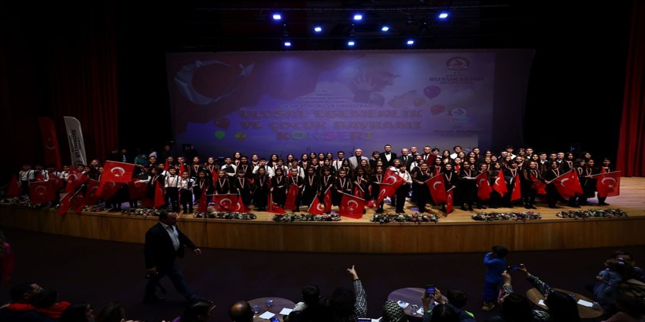 Denizli Büyükşehir Belediye Konservatuarı Çocuk Korosu ve Orkestrası’ndan 23 Nisan Konseri