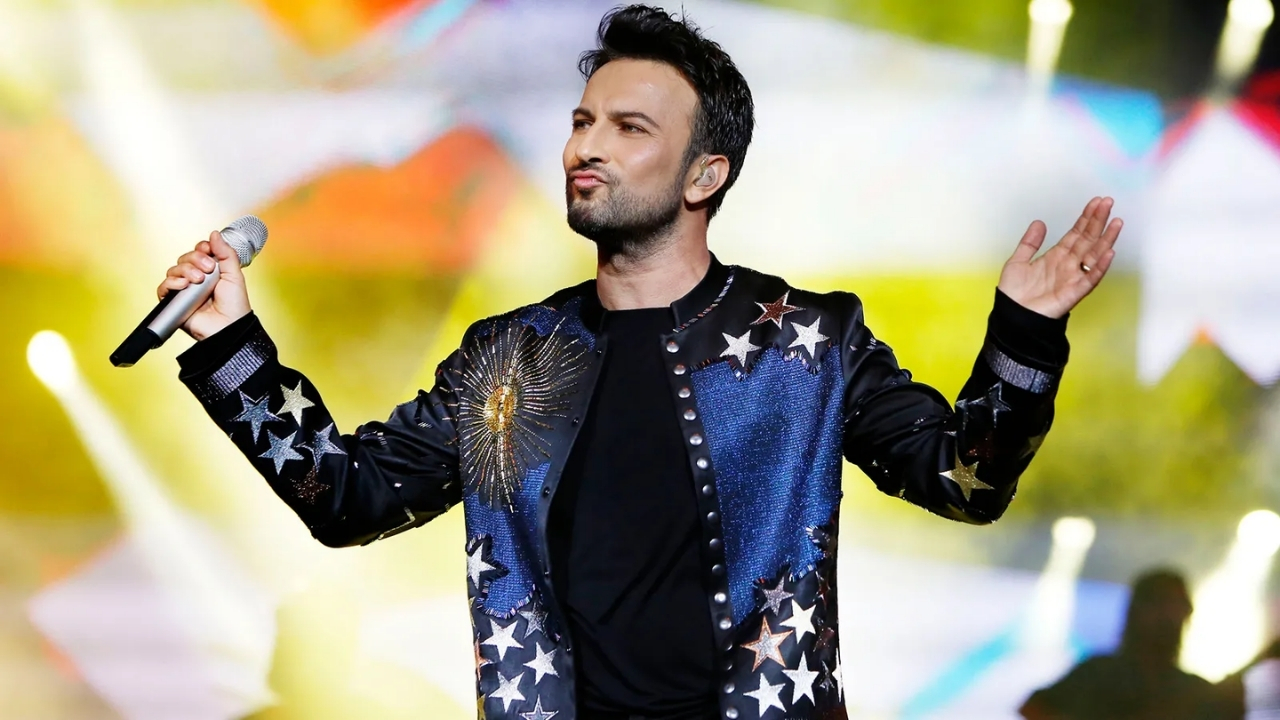 Tarkan 2016 Pozlarıyla Aşka Geldi