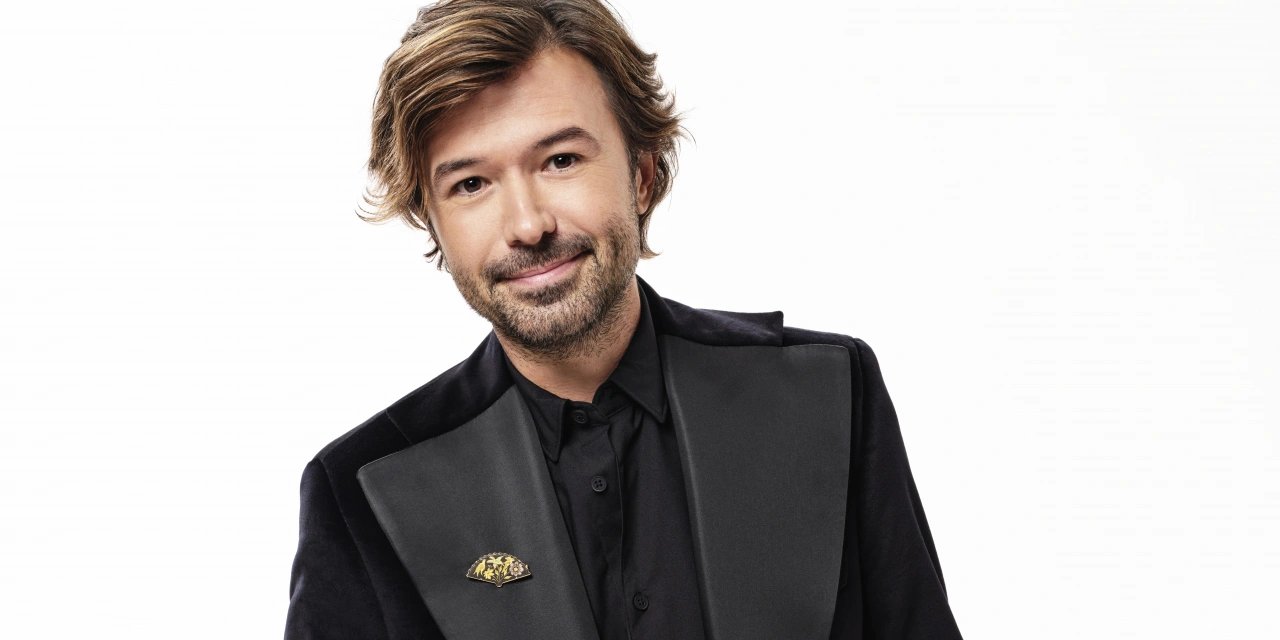 Ünlü Şarkıcı Yalın 20’nci Yıl Konserinde Hayranlarını Coşturdu