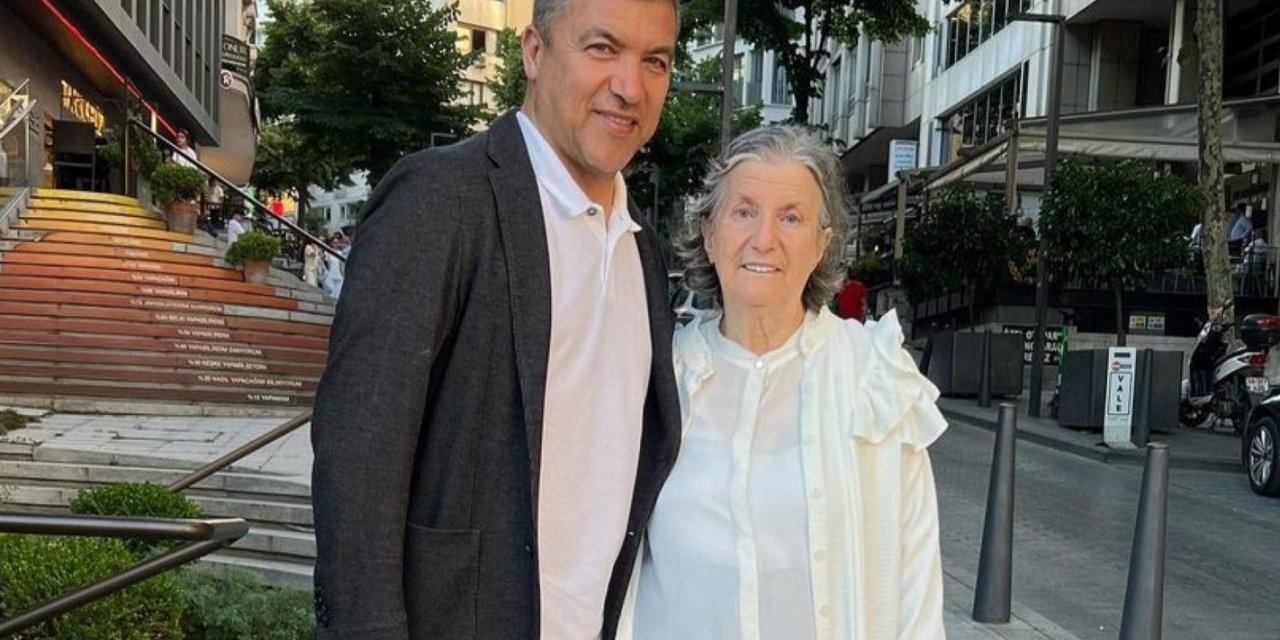 İsmail Küçükkaya’nın Annesi Hayatını Kaybetti